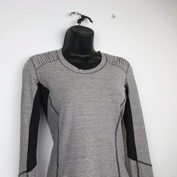 LULULEMON Star Runner Long Sleeve in Tonka Stripe Cashew / Heathered Black - Picture 3 of 9